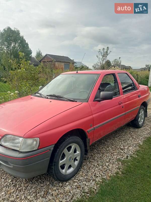 Седан Ford Orion 1993 в Самборе