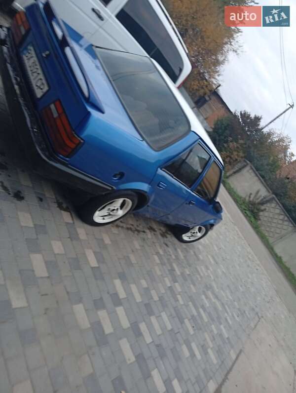 Седан Ford Orion 1988 в Летичіві