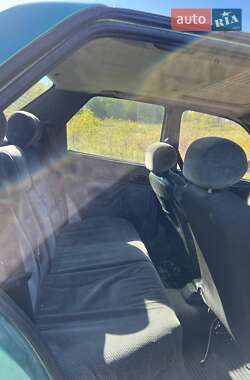 Седан Ford Orion 1990 в 