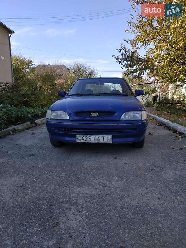 Седан Ford Orion 1992 в Бережанах