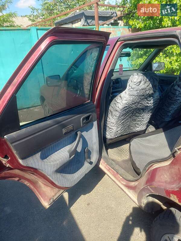 Седан Ford Orion 1992 в Измаиле