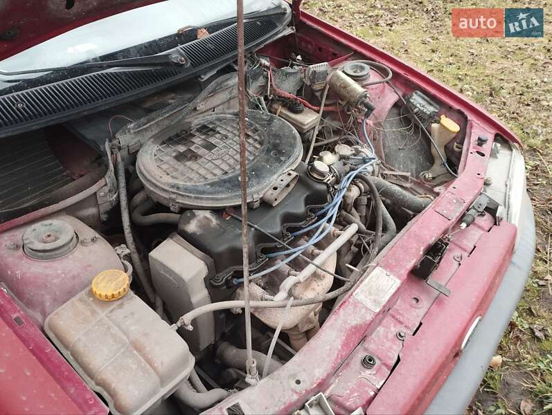 Седан Ford Orion 1991 в Волочиську фото 8 Седан Ford Orion 1991 в Волочиську