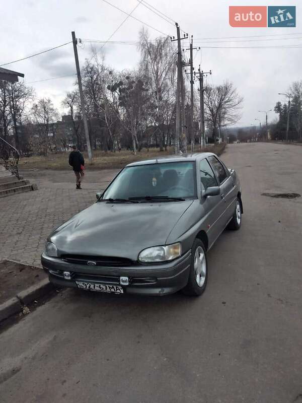 Седан Ford Orion 1991 в Конотопі