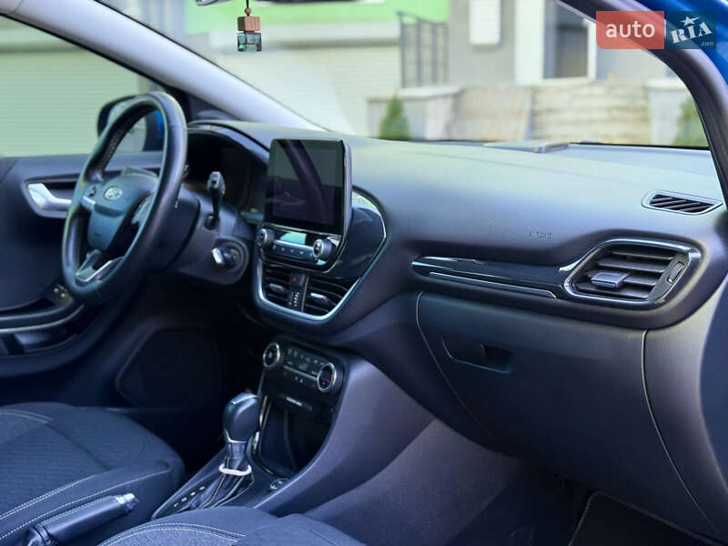 Позашляховик / Кросовер Ford Puma 2020 в Чернівцях