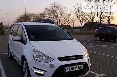 Мінівен Ford S-Max 2013 в 