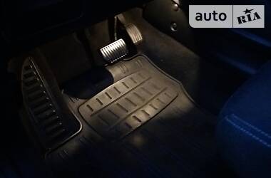 Мінівен Ford S-Max 2013 в 