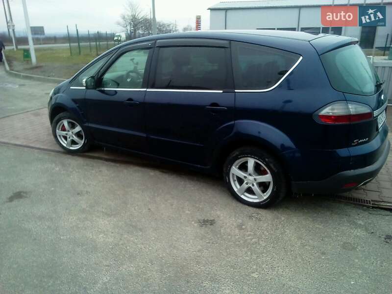 Минивэн Ford S-Max 2007 в Хусте