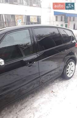 Минивэн Ford S-Max 2012 в 