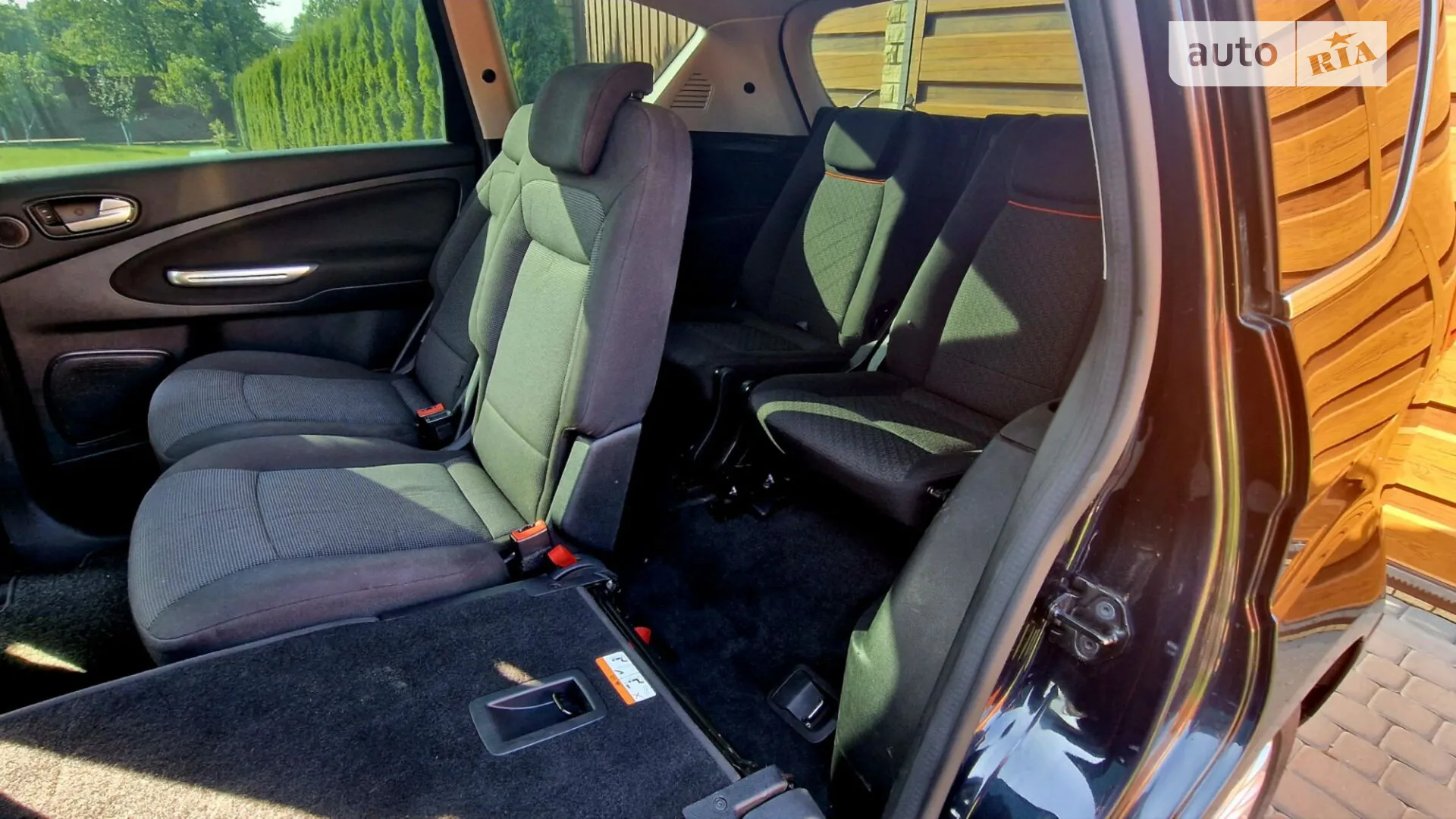2011 Ford S-MAX - мініатюра 18