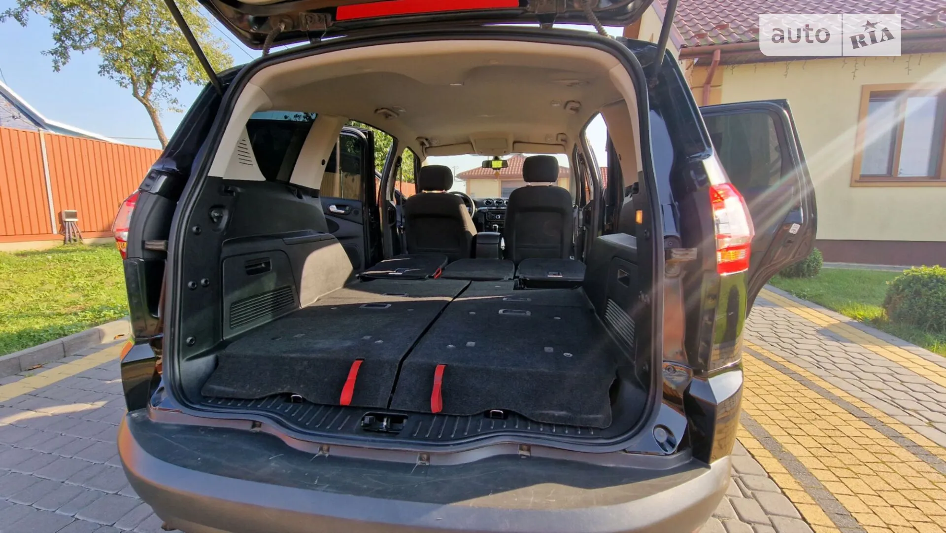 2011 Ford S-MAX - мініатюра 22