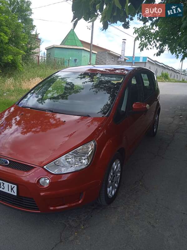 Минивэн Ford S-Max 2007 в Звенигородке