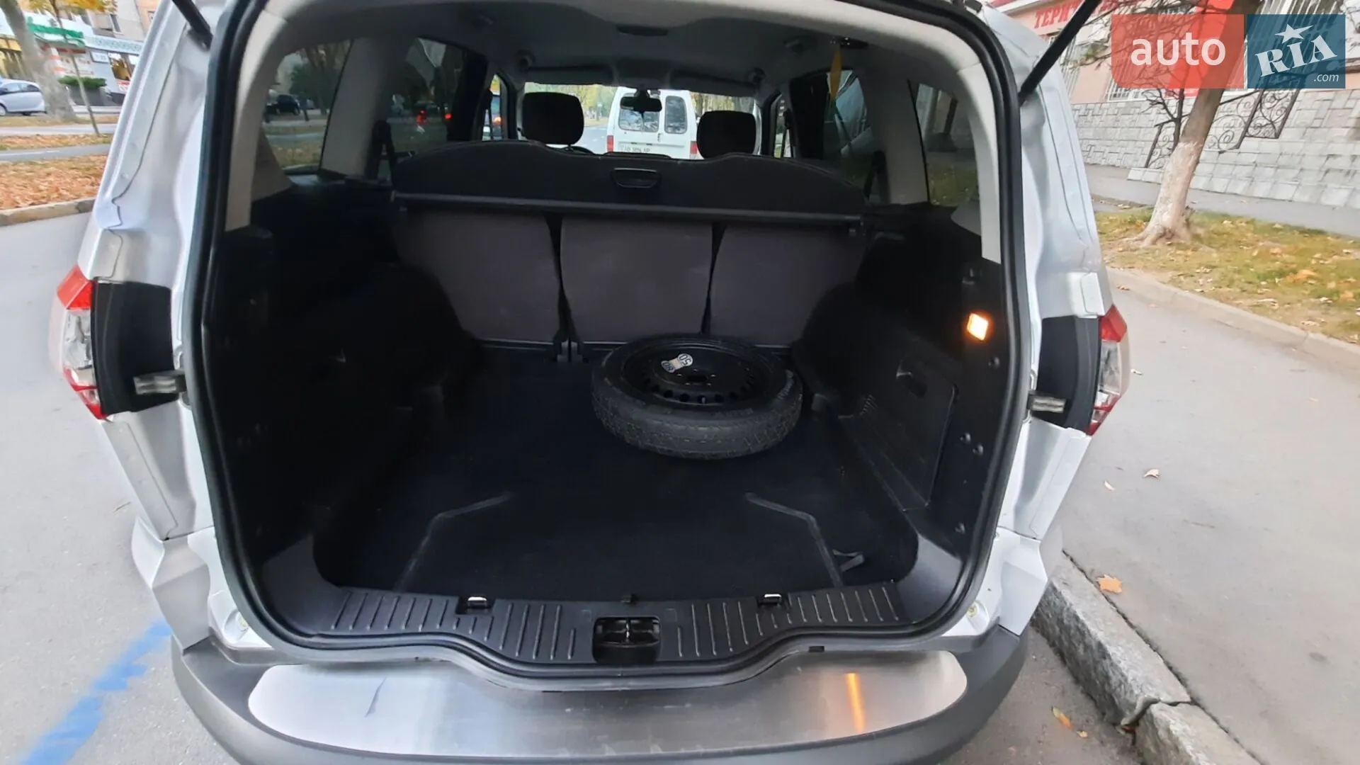 2012 Ford S-MAX - мініатюра 22
