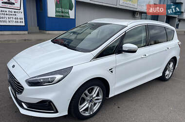 Минивэн Ford S-Max 2020 в 