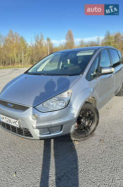 Минивэн Ford S-Max 2006 в 