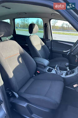Минивэн Ford S-Max 2006 в 