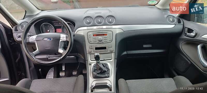 Минивэн Ford S-Max 2009 в Чемеровцах