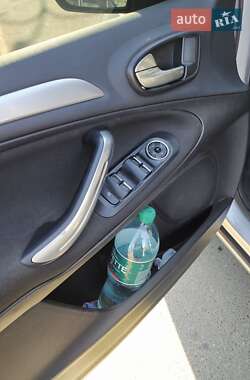 Минивэн Ford S-Max 2011 в 