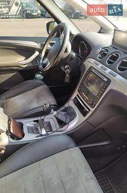 Минивэн Ford S-Max 2011 в 