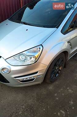 Минивэн Ford S-Max 2011 в 
