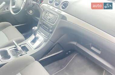 Минивэн Ford S-Max 2013 в 