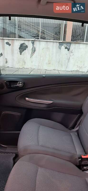 Минивэн Ford S-Max 2006 в Львове