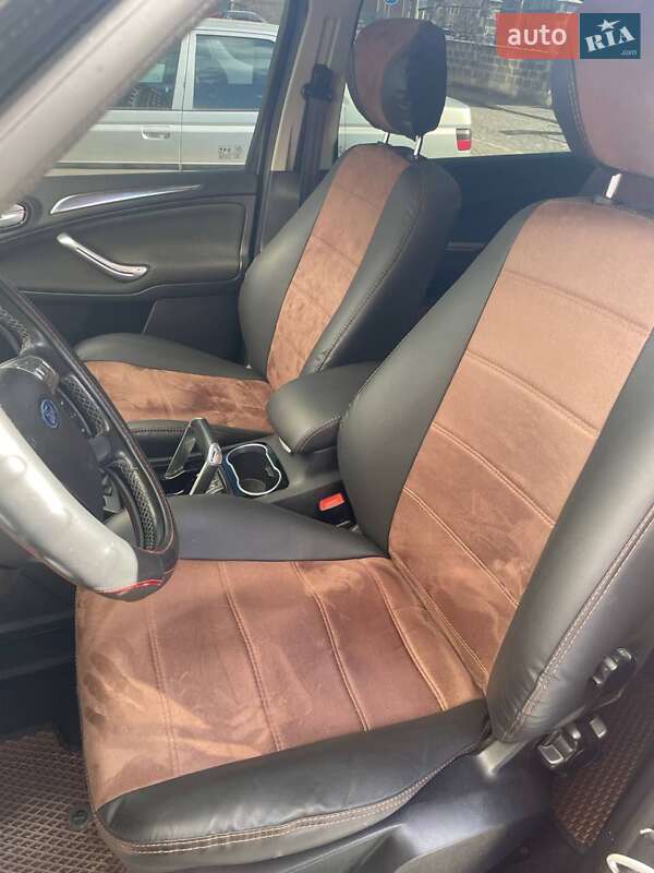Минивэн Ford S-Max 2011 в Ивано-Франковске