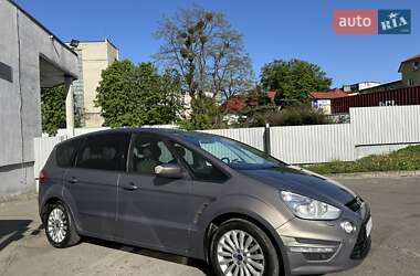 Минивэн Ford S-Max 2014 в 
