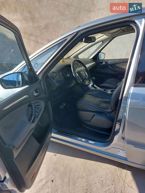 Минивэн Ford S-Max 2008 в Каменец-Подольском