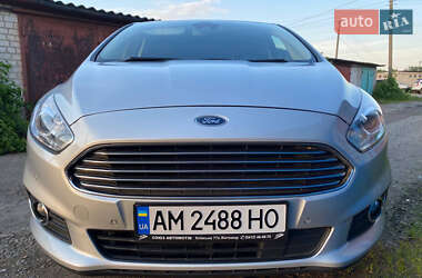 Минивэн Ford S-Max 2016 в 