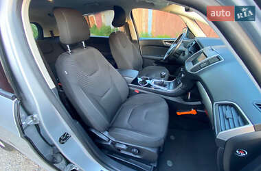 Минивэн Ford S-Max 2016 в 