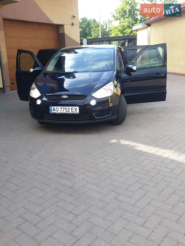 Минивэн Ford S-Max 2006 в Виноградове