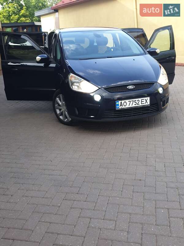 Минивэн Ford S-Max 2006 в Виноградове