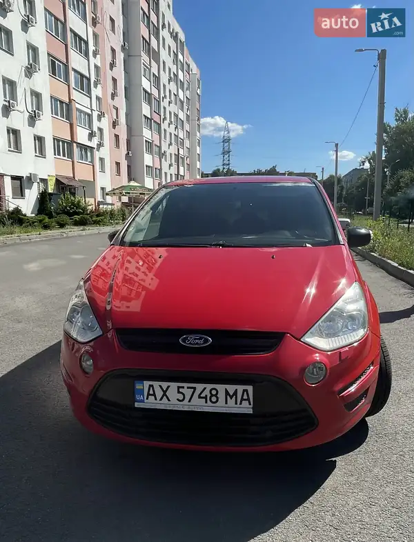 Ford S-Max 2012