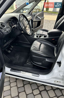 Минивэн Ford S-Max 2010 в 