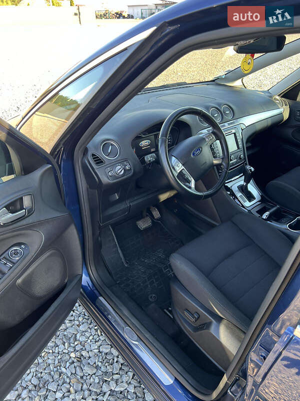 Мінівен Ford S-Max 2012 в Чернівцях