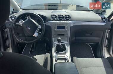 Минивэн Ford S-Max 2008 в 
