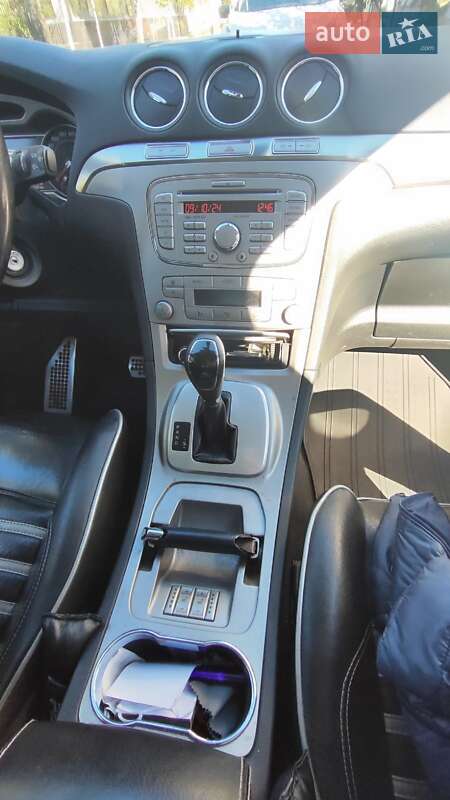 Минивэн Ford S-Max 2007 в Кременчуге