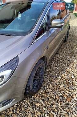 Минивэн Ford S-Max 2015 в 