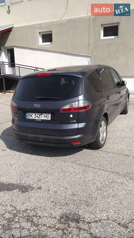 Ford S-Max 2009
