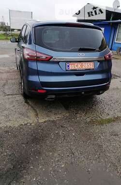 Минивэн Ford S-Max 2018 в 