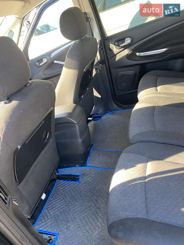 Минивэн Ford S-Max 2009 в Дубно