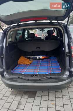 Мінівен Ford S-Max 2010 в 