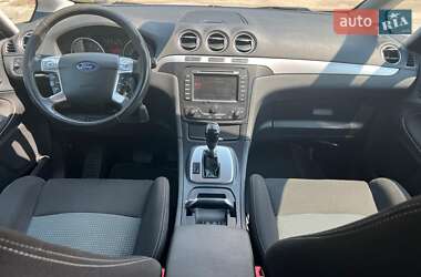 Минивэн Ford S-Max 2013 в 