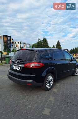Минивэн Ford S-Max 2013 в 