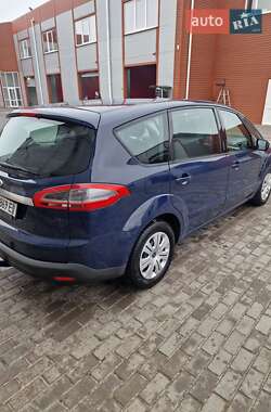 Минивэн Ford S-Max 2013 в 