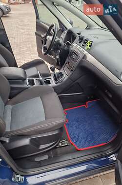 Минивэн Ford S-Max 2013 в 