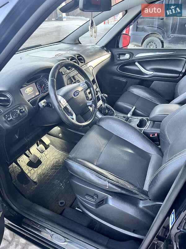 Минивэн Ford S-Max 2010 в Черновцах
