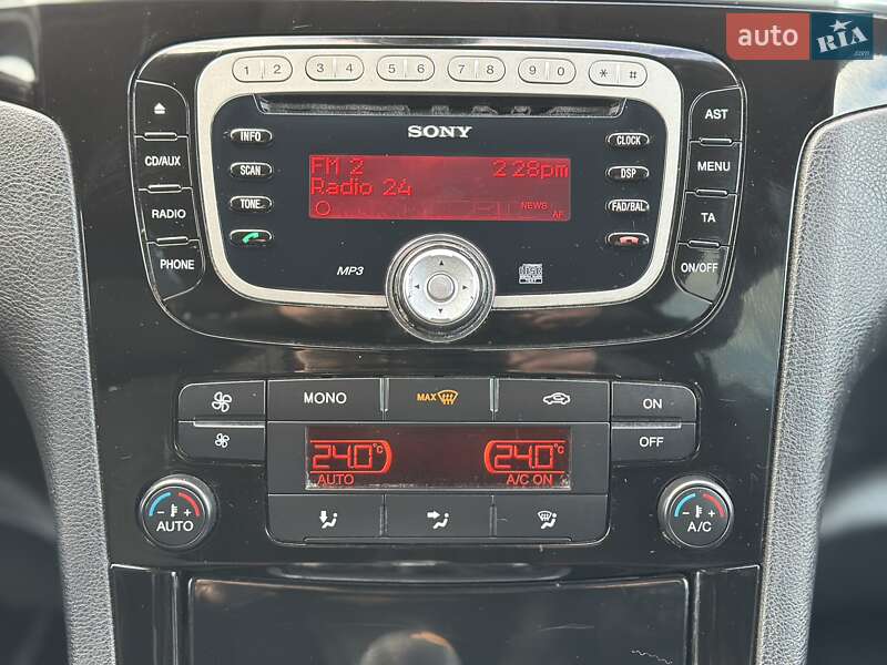 Мінівен Ford S-Max 2011 в Чернівцях фото 30 Мінівен Ford S-Max 2011 в Чернівцях