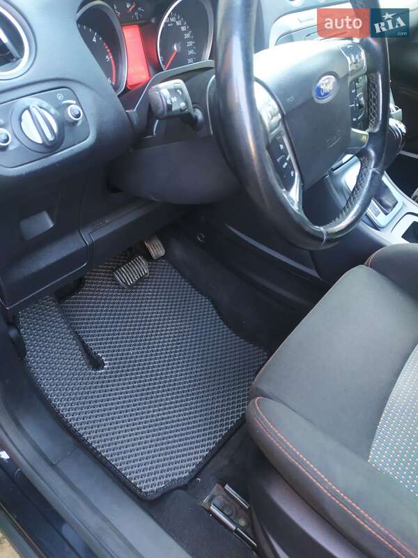 Мінівен Ford S-Max 2011 в Рівному фото 11 Мінівен Ford S-Max 2011 в Рівному