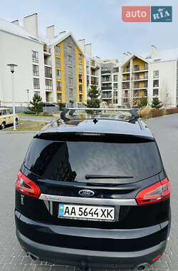 Минивэн Ford S-Max 2012 в 